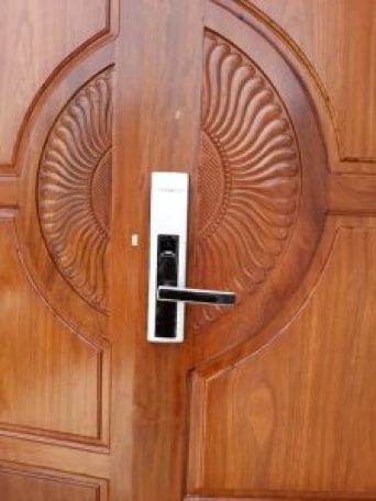 Các mẫu khóa vân tay chất lượng giá tầm 10 triệu