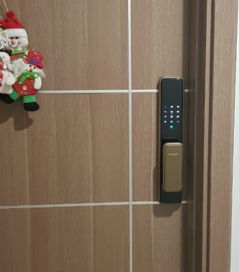 Khóa vân tay Bosch EL600 bản Wifi 2021