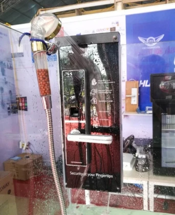 Khóa vân tay cửa gỗ tốt nhất hiện nay