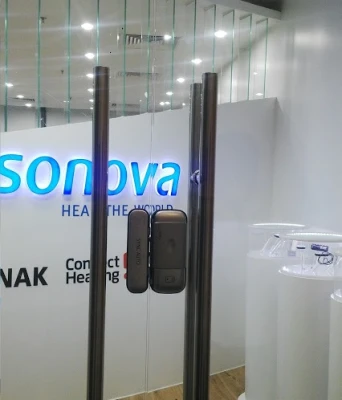 khóa vân tay cửa kính lùa