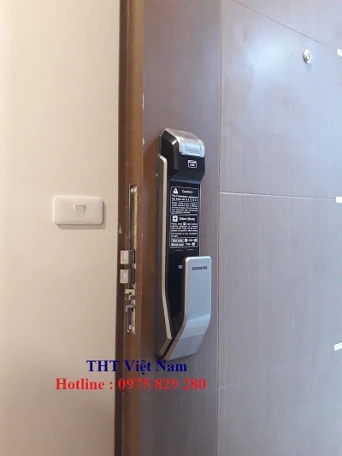 Lắp đặt khóa vân tay Chung Cư Mipec Long Biên