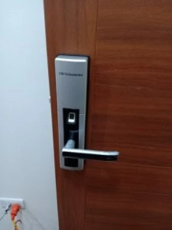 Lắp đặt khóa vân tay Dessmann ( Đức) tại Nha Trang