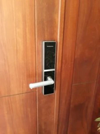 Lắp đặt khóa vân tay Dessmann ( Đức) tại Nha Trang