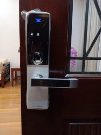 Lắp đặt khóa vân tay Dessmann ( Đức) tại Nha Trang