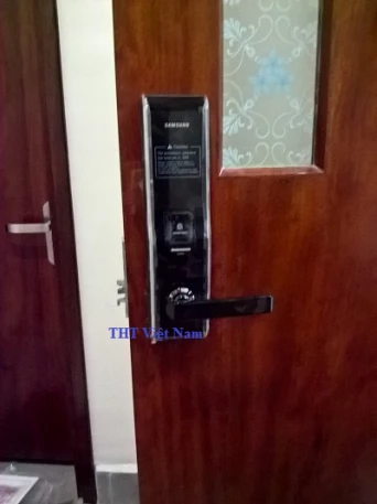 Lắp đặt khóa Viện Nhi Hà Nội