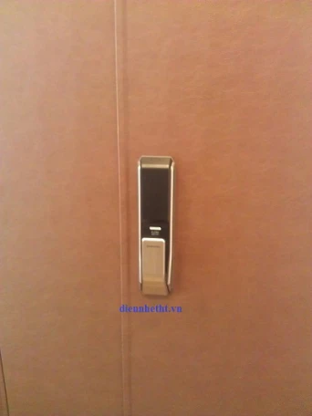 Lắp khóa - Chung cư Golden Palace, Lê Văn Lương, Hà Nội