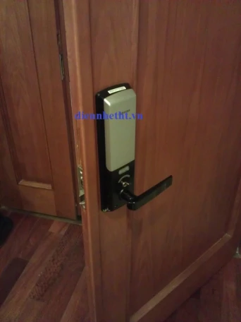 Lắp khóa-EUROWINDOW -Trần Duy Hưng, Cầu Giấy, Hà Nội