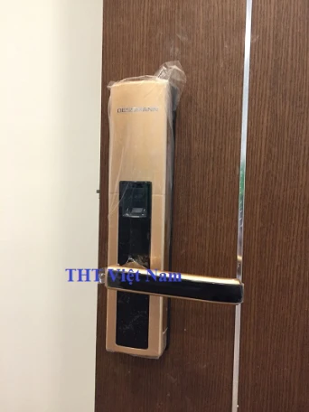 Lắp khóa vân tay Dessmann S510 CC Golden Palm