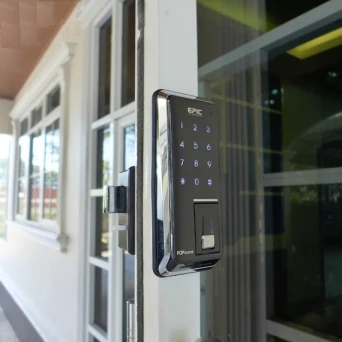 Top 8 Khóa Cổng Điện Tử Chống Nước An Toàn Bảo Mật Cao